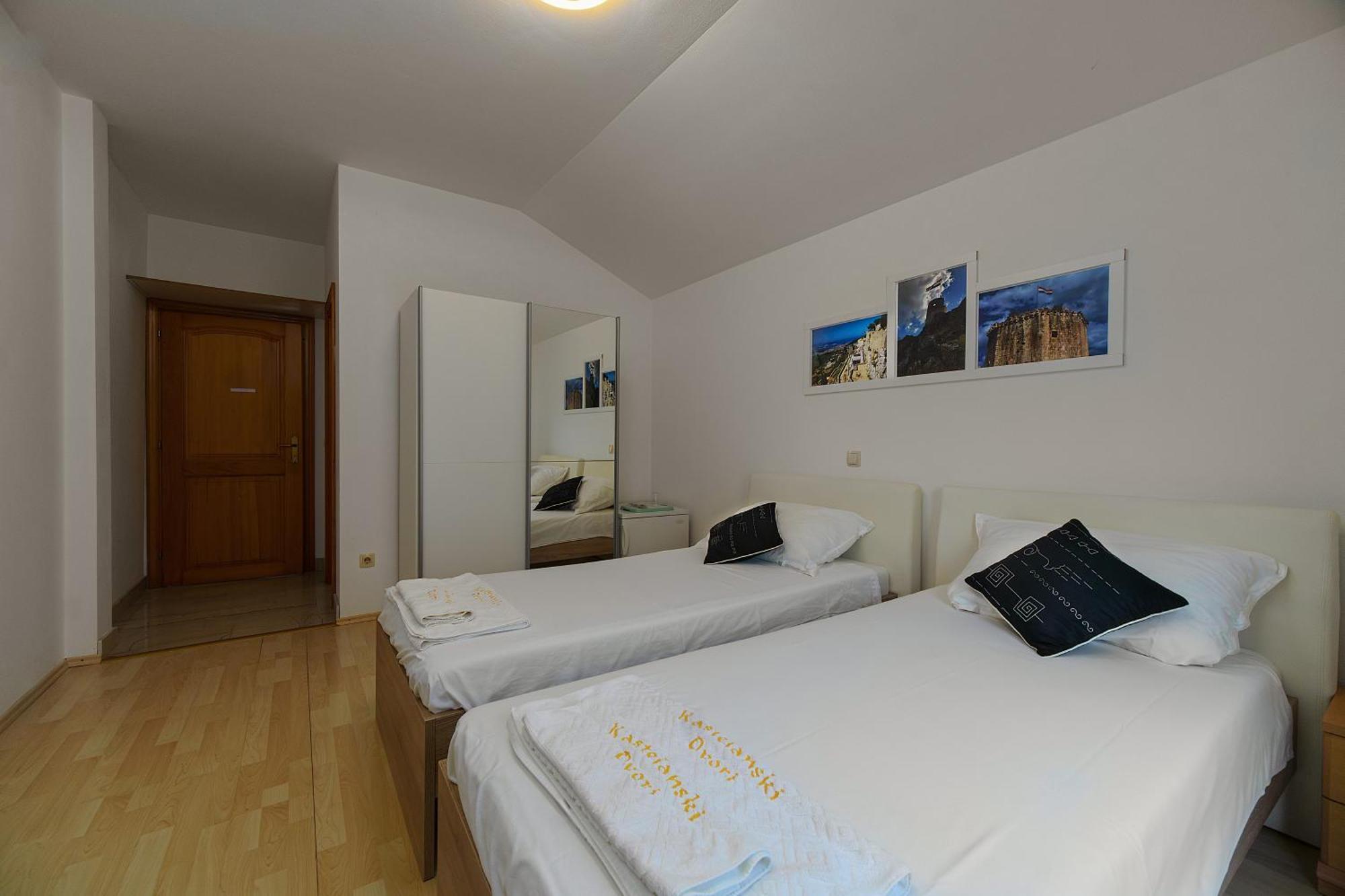 History Apartments Kaštela Εξωτερικό φωτογραφία